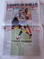 Cumhuriyet Gazetesi - 25 Eylül 2016 - Galatasaray'lı Taraftarlar Beşiktaş Maçına Dursun Özbek'le Birlikte Geldi - Cumartesi Annelerinin 600. Çığlığı - Laiklik Bildirisine Polis Dayağı - Ressam Elif Uras'ın Sergisi Açıldı - Türkiye'nin Çöp Krizi- 2 Milyon Halepli Susuz - Musa Anter