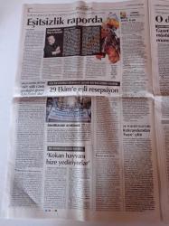 Cumhuriyet Gazetesi - 17 Ekim 2012 - Potada Fenerbahçe Galatasaray Derbisi -  Abdullah Avcı Avlandı - Hollanda Kunsthal Müzesinde Büyük Soygun - Bin Ladin Yöntemi - Uludere Faili Meçhul - Fazıl Say'a Alevilerden Destek - İktisatçı Tevfik Çavdar'ı Kaybettik