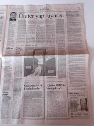 Cumhuriyet Gazetesi - 22 Ağustos 2009 - Son Efsane Usain Bolt - Loto Ateşi Dünyayı Sardı - Domuz Gribi Virüsü Hindiye Sıçradı - Mustafa Özenç Anıldı - Türkiye Değişim Hareketi Partileşme Yolunda - Mustafa Sarıgül - Açılım Kavgaya Dönüştü - Recep Tayyip Erdoğan - Necmettin Erbakan