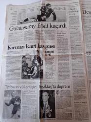 Cumhuriyet Gazetesi - 20 Şubat 2006 - Örnek Takım Sivasspor - Yabancı Maraton - Totti Şoku - Harika Çocuk Emrecan Yavuz'un Büyük Düşü- Üç İlde AKP'ye Protesto - Artan Suça Karşılık Yeni Silahlı Güç - Cumhuriyet Gezi En İyi Dergi