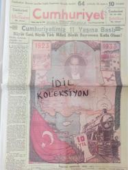 Orijinal Cumhuriyet Gazetesi - Newspaper - 29 Ekim 2019 - 29 October 2019  - Özel Eki - Ulusal birliği kuran bir kültür devrimi - Özgün bir hükümet sistemi kurdu - Atatürk'ün Cumhuriyet mücadelesi - 1400 metrede Atatürk silueti - Üç kuşak denizci - Soyadını Atatürk verdi - Şenlikler yurdda dün öğle üstü başladı - Türk kadınının üstün mevkii - Stalin, Müttefiklere açıkça çatıyor - Koyu karanlıktan sonra şafak - Cumhuriyet ve parlamenter demokrasi - Sadece saltanatını düşündü - Bir kitabın, bir zihniyetin anatomisi - İlelebet payidar olacaktır - Yıkıntılar arasından yeşeren ekonomi - Anadolu'nun dört bir yanına fabrikalar - Modern Türk kadınının sesiyiz -