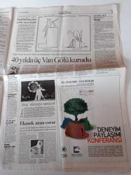 Cumhuriyet Gazetesi - 17 Ocak 2007 - Marcello Lippi'den Türkiye'ye Övgü - Zor Da Olsa Sharapova - Vatan Computer - Allianoi'de İnsanlık Suçu - Ödüller Kraliçe'ye- Fidel Castro'nun Durumu Ağır - Şehit Kubilay Saldırısı Planlı - Türkmenler Silah İstiyor - Erzurum'da Olimpiyat Sevinci