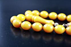 ATEŞ KEHRİBARI GÜMÜŞ PÜSKÜLLÜ  TESBİH ORJİNAL SIFIR (ISIMSIZ RAF