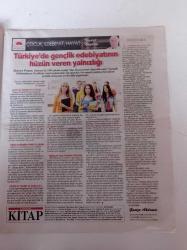 Cumhuriyet Kitap Gazetesi - 24 Kasım 2022 - Venüs Khoury Ghata Fotoğrafı - Yalnızlık Ölüm Yabancılaşma Ve Marina Tsvetayeva- Jose Saramago - Philippe Blanchon - Sizin Babanız Ne Renk - Adına Kavuşan Kitap Dul-  Andre Comte Sponville