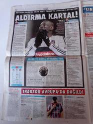 Cumhuriyet Gazetesi - 20 Şubat 2015 - Galatasaray Başkanı Duygun Yarsuvat' Kadıköy'e Gitmek İstiyorum - Trabzonspor Avrupa'da Dağıldı - Feyenordlular Romayı Yaktı - Aldatma Rekoru Tayland'ın- Dirençli Bakteri Öldürdü - Bin Yıllık Batık Hazine - Mit'te 4 Kişilik Tezgah - Etekli Kızlara Taciz Tehdidi - Süleyman Şah'a Kıskaç