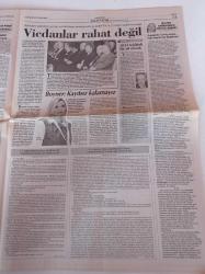 Cumhuriyet Gazetesi - 10 Aralık 2011 - Şike İddianamesi - Aziz Yıldırım - Sanal Dünyanın Dedektifi - FEMEN Bu Kez Putin'e Karşı - Rahmi Koç'tan Ekonomi ve Suriye Uyarısı - TÜSİAD Başkanı Ümit Boyner - Avrupa'nın Yalnız Adamı İngiltere - Hasan Ali Yücel