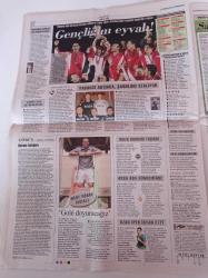 Cumhuriyet Gazetesi - 3 Temmuz 2010 - Mesut Özil Kendimi Alman Hissediyorum - Dünya Kupası - Mısır'da Kadın Olmak - Albay Dursun Çiçek Keşke Şehit Olsaydım - Sivas'ın Işığı Sönmeyecek - Asım Bezirci - Nesimi Cimen- Nazım Hikmet - Engin Çeber Islatılarak Dövülmüş