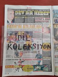 Sözcü Gazetesi 21 Mayıs 2011 Tayyip'e Bu Şarkıyı Dinlemesini Tavsiye Ediyoruz,Kılıçdaroğlu'na Reyting Dopingi,Kızım Nerede,Sis ve Gece,Blade 2,Lale Devri,Yahşi Cazibe,Akasya Durağı,Fatih'in Aslanları,Bobo Sürprizi,Ali Sami Yen Anıldı,Avrupa Onu Konuşuyor,Fatih Terim,Ünal Aysal
