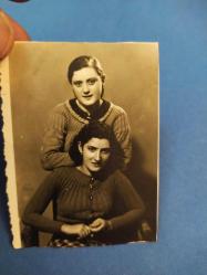 KRT106----- STÜDYO FOTOĞRAFI 1937 2 GENÇ HANIM