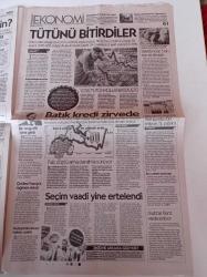 Cumhuriyet Gazetesi - 9 Aralık 2018 - Vakıfbank Finalde - Ersun Yanal Fenerbahçe'ye Doğru - Gaz Devi Bir Öte Gezegen Balon Gibi Şişiyor - Mars'ın Sesi Duyuldu - Fransa'da Sarı Yelekli Eylemi Avrupa'ya Yayılıyor - İonna Kuçuradi - İsmet İnönü'nün Adolf Hitler'e Yanıtı
