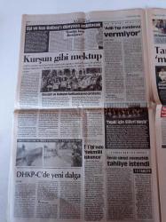 Cumhuriyet Gazetesi - 15 Mart 2013 - Potada Yüzde Yüz Efes - Yıldırım Demirören'den Kartal'a Dava - Aziz Yıldırım'a 21 Gün Ceza - Tanrı Parçacığı Bulundu Gibi - AKP Anayasanın Değiştirilemez Maddeleri İçin Öneri Hazırlığında - Emniyet Ve Mit Herkesi İzliyorlar