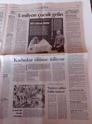 Cumhuriyet Gazetesi - 25 Eylül 2011 - Aziz Yıldırım Şike Değil Çeteyle Suçlanıyorum - Gençlik Ve Spor Bakanı Suat Kılıç - Marsel İlhan Finalde - Bakırçay Nehrinde Zehir Akıyor - Atatürk Kültür Merkezi'nde Kafa Karıştıran Afiş - 18. Uluslararası Altın Koza Filmi Festivali - Onur Ünlü - Ezgi Mola - Putin Medyedev Anlaştı - Zeki Müren'in Karakalem Portreleri- İngiliz Müzisyen Paul Dwyer Aşık Veysel'in Sazını Çaldım