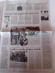Cumhuriyet Gazetesi - 10 Ocak 2008 - Adalet Ve Kalkınma Partisinin Israrına FIFA Dur Dedi - Fenerbahçe Ülker - Efes Pilsen - Engelli Asansörüne Akbilli Giriş- Anadolu'da Her Yer Tarih - İşçiden Zincirli Eylem - Aleviler Hayır Dedi- SHP Genel Başkanı Murat Karayalçın Ulusumuz Bölünemez