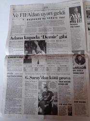 Cumhuriyet Gazetesi - 10 Ocak 2008 - Adalet Ve Kalkınma Partisinin Israrına FIFA Dur Dedi - Fenerbahçe Ülker - Efes Pilsen - Engelli Asansörüne Akbilli Giriş- Anadolu'da Her Yer Tarih - İşçiden Zincirli Eylem - Aleviler Hayır Dedi- SHP Genel Başkanı Murat Karayalçın Ulusumuz Bölünemez
