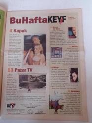 Hürriyet Keyif Gazetesi - 4 Ağustos 2002 - Yeşil Yol Filmi - Çiçek Abbas Filmi - İlyas Salman - Şener Şen - Yüzüklerin Efendisinin DVD'si Çıkıyor - Jennifer Lopez -Sinan Çetin'in Son Filmi The Banka - Ahmet Kaya - Angelina Jolie - Büyük İskender Rekabeti