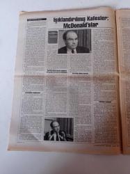 Cumhuriyet Kitap Gazetesi - 2 Ağustos 2001 - Sayı 598 - Işıklandırılmış Kafesler McDonald'slar - Erendiz Atasü Ayla Kutlu'nun Zehir Zıkkım Hikayeler'ini Değerlendirdi - Özkan Mert'in Van Gölü Savunması'nı Değerlendirdi - Faulkner'in Abşalom Abşalom'u