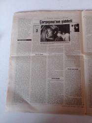 Cumhuriyet Kitap Gazetesi - 24 Temmuz 1997 - Sayı 388 - Öykücülüğümüzün Özgün Bir Adı Mehmet Zaman Saçlıoğlu Fotoğrafı- Ballard'ın Çarpışması -Mitolojiler Semboller Ve Halılar - Fransız Şiiri Antolojisi- Marie Claire Bancquart - Kürtlerin İlkçağ Tarihi Ve Kültürü
