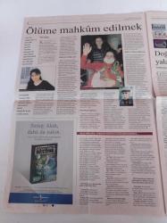 Cumhuriyet Pazar Gazetesi - 15 Kasım 2009 - Sayı 1234 - Monica Bellucci Hala Eksiği - Yine Dave Grohl-- Bozcaada'dan Sevgi Öyküleri Gülse Birsel Fotoğrafı - Çocukluk Hayallerim Gerçek Oldu - Halikarnas Balıkçısı - Güler Zere Kelepçeyle Ölümü Beklemek - Tiyatro Maan- Topluluk Radyoları