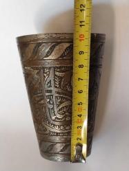 OSMANLI DÖNEMİ AYETLER YAZILI PATİNESİNİ ALMIŞ, ORİJİNAL HİCAZ İŞİ ZEMZEM,  ŞERBET BARDAĞI.EL İŞÇİLİĞİNİN EN GÜZELİ, KOLEKSIYON DEĞERİ YUKSEK, NADİR BİR ÜRÜNDÜR..