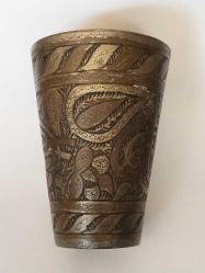 OSMANLI DÖNEMİ AYETLER YAZILI PATİNESİNİ ALMIŞ, ORİJİNAL HİCAZ İŞİ ZEMZEM,  ŞERBET BARDAĞI.EL İŞÇİLİĞİNİN EN GÜZELİ, KOLEKSIYON DEĞERİ YUKSEK, NADİR BİR ÜRÜNDÜR..