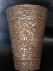OSMANLI DÖNEMİ ORİJİNAL HİCAZ İŞİ ZEMZEM,  ŞERBET BARDAĞI, EL İŞÇİLİĞİNİN ZİRVESİ, GÖRSELLERİ ÇOK GÜZEL, KOLEKSIYON DEĞERİ YÜKSEK, NADİR BİR ÜRÜN..