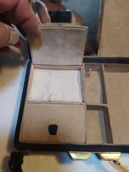 P79------SEYAHAT İÇİN YAPILMIŞ ANTİKA MAKYAJ KUTUSU