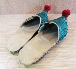 AnTiKa KÖSELE TaBaNLı PONPONLU TeRLİKLeR...