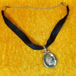 VINTAGE AVRUPA GENÇ KADIN PORTRE METAL KAMEO SİYAH KORDELALI GERDANLIK