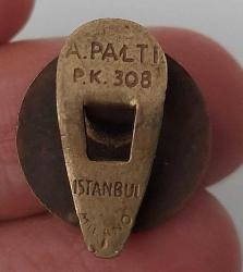 ESKİ DÖNEM ŞİFA KAYNAĞI DOĞA TEMALI MİNELİ PAPUÇLU ORİJİNAL YAKA ROZETİ 2TT1E1 ÇOK NADİRDİR