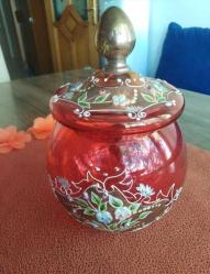 El yapımı üfleme cam şekerlik