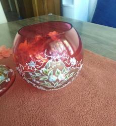 El yapımı üfleme cam şekerlik