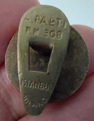 ESKİ DÖNEM ŞİFA KAYNAĞI DOĞA TEMALI MİNELİ PAPUÇLU ORİJİNAL YAKA ROZETİ 1DD2RA ÇOK NADİRDİR