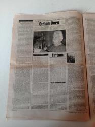 Cumhuriyet Kitap Gazetesi - 2 Temmuz 1998 - Sayı 437 - Kara Gülmeceden Bilimkurguya Bir Öykü Ustası Orhan Duru Fotoğrafı - Halil Kocagöz Şiir Ödüllü Abdulkadir Budak İle Hüseyin Alemdar Konuştu - Veysel Atayman Friedrich Cramer 'in Kaos Ve Düzen'ini Değerlendirdi - ODTÜ'yü ODTÜ Haline Getiren Profesör Doktor Kemal Kurdaş