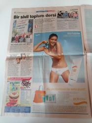 Milliyet Cumartesi Gazetesi - 14 Haziran 2003 -  Savaş Dinçel - Sinemis Candemir - Akademik Kurum PALA- Necmettin Erbakan - Orhan Pamuk'la İlgili İki Bildiri -Göksel Fotoğrafı - ÖSS'ye Bir Gün Kaldı - Beşiktaş'ın Basın Sözcüsü Doktor Mete Dürer - Babalar Günü - Donnie Darko Haftanın En İyi Filmi