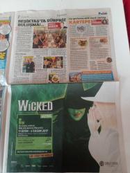 Sözcü Pazar Gazetesi - 6 Kasım 2016 - Ufuk Özkan - Özge Ulusoy - Ojeli Erdal Beşikçioğlu - Müjdat Gezen'den 53 Yıl Sonra Aynı Sahne - Erkan Özerman 77'sine Girdi - Sevgi Müzikali - Farah Zeynep Abdullah - Muazzez Abacı - Tümer Metin