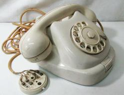 AnTiKa BEYAZ ÇEVİRMELİ TELEFON.......