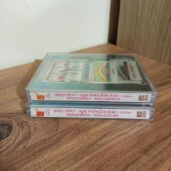 NAZLI ERAY - AŞIK PAPAĞAN BARI 1. ve 2. BÖLÜM / SESLENDİREN: TUNA EGEMEN - PLAKSAN 4 KASET SESLİ KİTAP