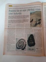 Cumhuriyet Bilim Teknik Gazetesi - 17 Aralık 2005 - Sayı 978 - Önyargı Türkler Ve Diğer Milletler - İnsan 2.0 Gelecekte Sınırların Ötesine Geçecek - Dinazorlar Döneminden Kalma Çam Çoğaltıldı - Anadolu'da En Eski İnsan İzleri Bulundu - Halkımızda Kan Düzeyini Neler Belirliyor