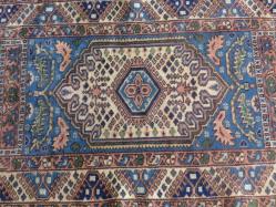 Eski El Dokuma Yün Halı