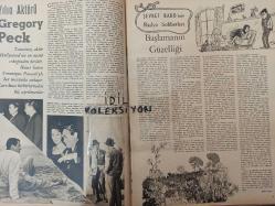 Ses Dergisi - 20 Nisan 1963 - Sayı:17 - Fatma Girik - Gregory Peck - Anne Bancroft - Şevket Rado'nun Radyo sohbetleri - Serpil Gül - Jayne Mansfield - Suphi Kaner - Charles Aznavour - Leyla Sayar - Gönül Turgut - Muhiddin Sadak - Bedri Koraman - Göksel Arsoy - Huri Zühal - Lorella de Luca - Mylene Demongeot - Cyd Charisse - Pier Angeli - Janet Leigh - Sue Lyon - Sandra Dee - Debbie Reynolds - Marina Vlady - Ralf Vallone - Peter Ustinov - Ulvi Uraz - Lana Turner - Kleopatra - Cevdet Çağla - Öztürk Serengil - Gökçen Hıdır - Burçin Oraloğlu - Ergün Köknar - Engin Cezzar - Genco Erkal - Aysel Dinmez - Nejat Çetinok - Gül Gülgün - Burt Lancaster - Claudia Cardinale - Sarita Montiel - Maurice Ronet - Sophia Loren - Eddie Constantine -