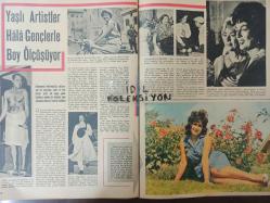Ses Haftalık Aktüalite Sinema Tiyatro Müzik ve Gençlik Mecmuası Dergisi - 4 Ağustos 1962 - Sayı:37 - Claudia Cardinale - Tunç Yalman - Neriman Köksal - Sırrı Gültekin - Adnan Şenses - Muzaffer Tema - George Hamilton - Jerry Lewis - Ayhan Işık - Kenan Pars - Şevket Rado'nun Radyo sohbetleri - Shirley Mac Laine - Anna Suh - Suzan Avcı - Nathalie Wood - Corinne Marchand - Cilalı İbo - Feridun Karakaya - Olivia de Havilland - Joan Crawford - Rosalind Russell - Türkan Şoray - Diclehan Baban - Cyd Charisse - Maurice Chevalier - Walter Chiari - Diane Cilento - Petula Clark - Bulmaca - Warren Beatty - Brigitte Bardot - Dahlia Lavi fotoğraf ve haberi - Dergi Tam Değildir Sadece 24 Sayfası Mevcuttur
