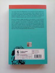 DİJİTAL AHMAK FABRİKASI (EKRANLARIN ÇOCUKLARIMIZ İÇİN TEHLİKELERİ) (2. EL)