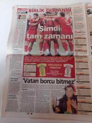 Milliyet Gazetesi - 13 Ekim 2007 - Yaşamın Kıyısında Filmine Almanya'da Ödül - Tuncel Kurtiz - Fatih Akın - Nurgül Yeşilçay - A Milli Takım Moldova Karşısında - Cumhurbaşkanı Abdullah Gül'ün Kızı Evleniyor - Başbakan Recep Tayyip Erdoğan Ermeni Tasarısı İçin İnceldiği  Yerden Kopsun