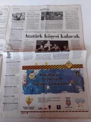 Cumhuriyet Gazetesi - 1 Mayıs 2009 - Yasaklı 1 Mayıs Bayramı - Azerbaycan Okul Katliamı İle Sarsıldı - Hilmi Özkök İlker Başbuğ Görüşmesi - Dünya Sağlık Örgütü Domuz Gribi İçin Uyardı - Deniz Baykal- İstanbul Valisi Muammer Güler'den Gözdağı