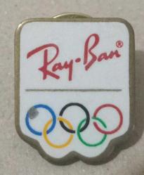 Olimpiyat resmi sponsoru Ray Ban rozeti