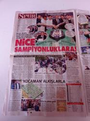Sözcü Gazetesi - 18 Mayıs 2016 - Beşiktaş'ta Şampiyonluk Kutlamaları- Ulu Önder Atatürk'ü Menü Yaptılar - Medya Patronuna Gazilik Teklif Eden Komutan Kim - Devlet Bahçeli Nikaha Giden Paşa'ya Sahip Çıktı-  Dokunulmazlık Oylamasında Fire - Ensar Vakfı Bu Kez Tesettür İlanlarıyla Sahnede