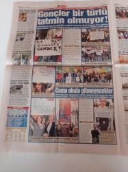 Sözcü Gazetesi - 11 Nisan 2011 - Beşiktaş İstersek Diego Forlan'ı Alırız - Cameron Diaz En Seksi Amazon Kadını Seçildi - Amerika'nın Dev Çöp Ada Korkusu - Onbinlerce Öğrenci YGS'deki Pis Koku'ya Dikkat Çekti - İmamın Hırsızı Gençlikten Çek - İstanbul Şişli Belediye Başkanı Mustafa Sarıgül - CHP Ve AKP'de  Liste Sürprizi - Antalya Vali Yardımcısı Metin Borazan Öğrencileri Yuhladı