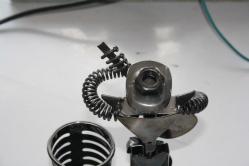 EL YAPIMI ELINDE  GITARLI  ADAM KALEMLIK METAL DETAYLAR RESIMLERDE   (KİTAP RAF