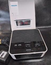 Philips AJ3115/12 Alarm Saatli Radyo   Sevdiğiniz radyo istasyonuyla veya zil sesiyle uyanın.