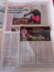 Milliyet Pazar Gazetesi - 15 Mayıs 2011 - Şanslı Masa'ya Fısıldayan İkili Sinan Çalışkanoğlu Ve Orçun Kaptan Fotoğrafı - Ömür Gedik Hayvansever Deli Kadın Önyargısı Geçmişte Kaldı - Sansürsüz İnternet - Teoman İnce İnce'yi Keşfetmekte Geç Kalmış - Chill Out Altıncı Yılında İstanbul'a Sığmıyor - Mesut Yar Verdiği 42 Kilonun Kitabını Yazdı